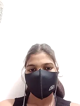 HOT-MAHI1143 online show from 01/10/26, 11:23