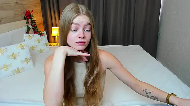 Alisa Glamour online show from 09/25/25, 12:09