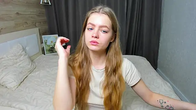 Alisa Glamour online show from 11/24/25, 01:11