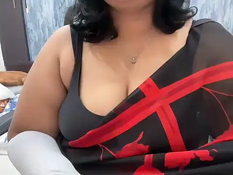 divya-jannu online show from 10/10/25, 05:06