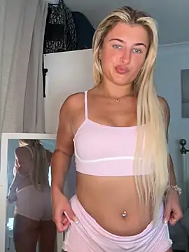 BabyBluexox online show from 06/04/26, 09:04