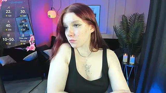 Layla Glam online show from 10/26/25, 05:35