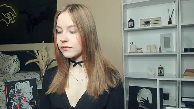MaliaBourraine online show from 05/16/26, 08:00