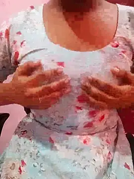 pari rani7 online show from 11/08/25, 04:23