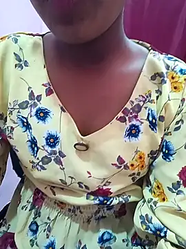 pari rani7 online show from 11/30/25, 04:16