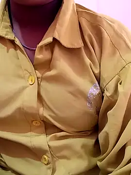 pari rani7 online show from 02/09/26, 04:27