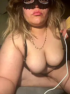 Snapshot of Heidaa chatting on 12/13/25, 11:10 Heidaa online show from 12/13/25, 11:10