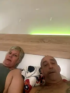 Snapshot of VyC7564 chatting on 11/25/25, 10:54 VyC7564 online show from 11/25/25, 10:54