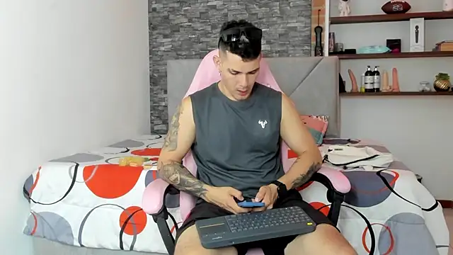 BooyHott  online show from 01/09/26, 07:15