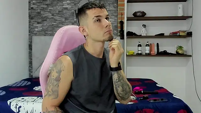 BooyHott  online show from 02/25/26, 07:45