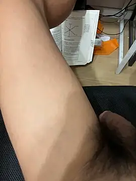 leeyoung  online show from 10/03/25, 02:47