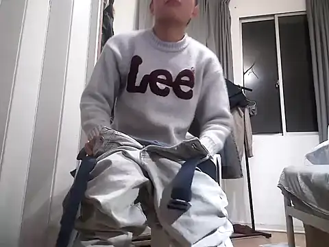 leeyoung  online show from 12/18/25, 10:10