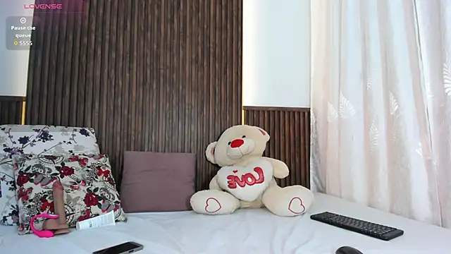 tifanny doll01 online show from 11/20/25, 01:55