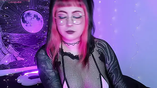 Hallucigenia  online show from 12/17/25, 08:48