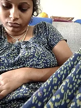 sweetqueen143 online show from 01/06/26, 05:33