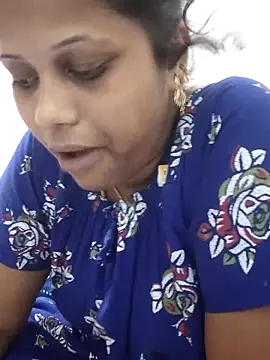 sweetqueen143 online show from 04/10/26, 10:42