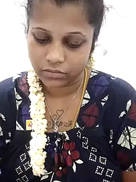 sweetqueen143 online show from 04/11/26, 06:34