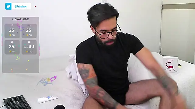 htrebor87 online show from 02/12/26, 07:31