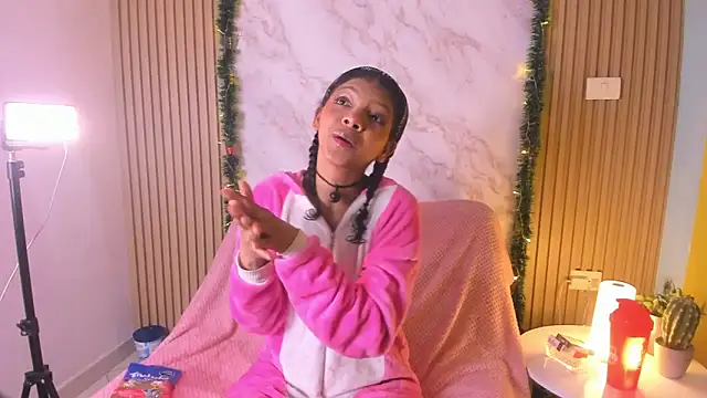 natalia blue online show from 12/22/25, 05:04