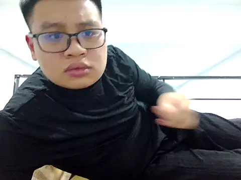 loveninja online show from 12/15/25, 01:15