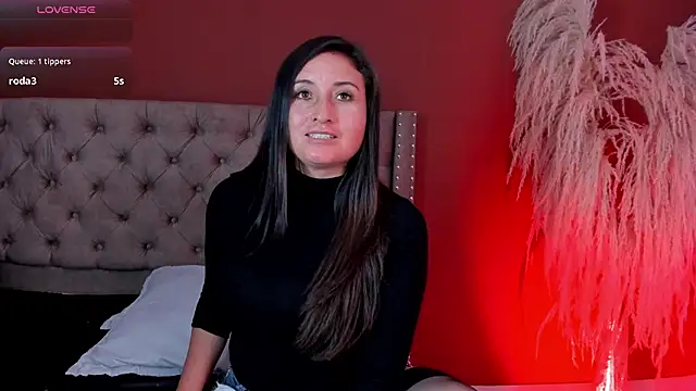 angela fiory online show from 10/28/25, 09:39