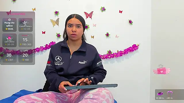 Annniie22 online show from 01/07/26, 08:06