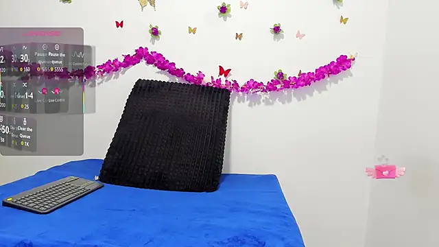 Annniie22 online show from 01/17/26, 07:35