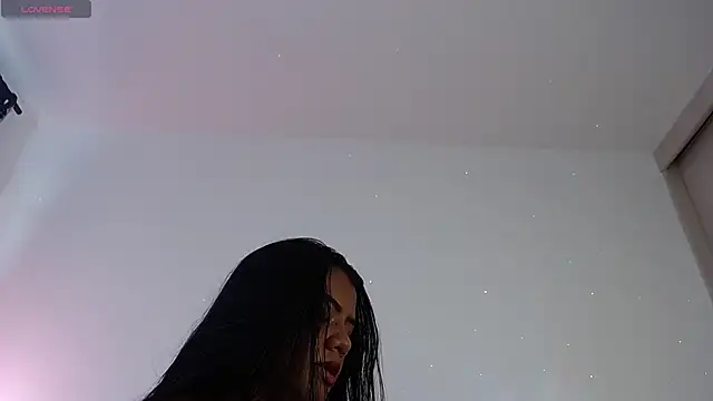 Camila Torresss online show from 04/16/26, 07:47