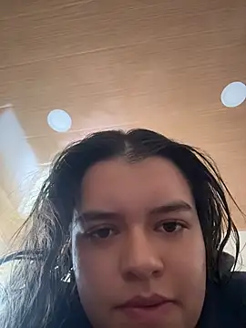 Aphrill online show from 04/11/26, 08:46