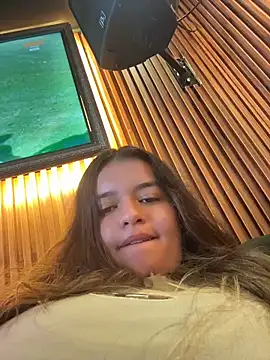 Aphrill online show from 04/12/26, 08:36