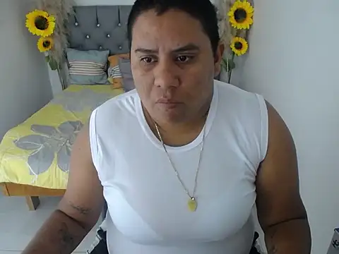 hotlesby valery online show from 03/04/26, 12:00