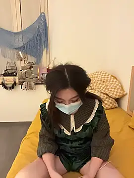 Snapshot of fioralba chatting on 10/23/25, 06:06 fioralba online show from 10/23/25, 06:06