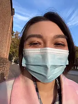 Snapshot of fioralba chatting on 11/06/25, 02:40 fioralba online show from 11/06/25, 02:40