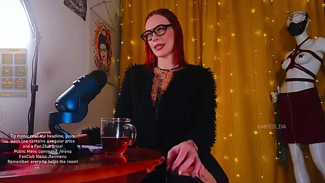 Giantess Eva online show from 01/11/26, 07:41