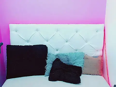 x daniiela x online show from 10/09/25, 07:56