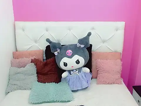 x daniiela x online show from 11/13/25, 08:52