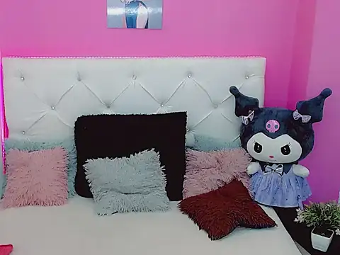 x daniiela x online show from 11/20/25, 06:51