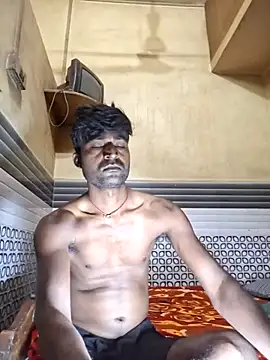 Snapshot of kkshan0923 chatting on 11/22/25, 10:36 kkshan0923 online show from 11/22/25, 10:36