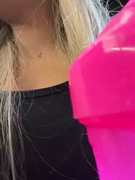 Valeriacris online show from 05/14/26, 12:56