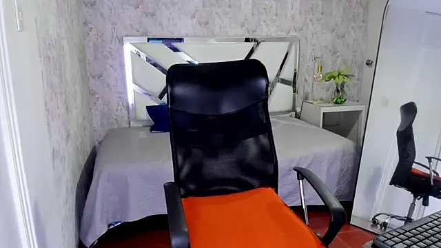 Snapshot of sarita_princess7 chatting on 11/07/25, 08:20 sarita princess7 online show from 11/07/25, 08:20