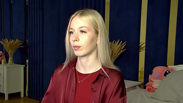 MiaGraces online show from 11/11/25, 06:08