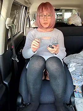 Snapshot of takusaki223 chatting on 11/23/25, 02:55 takusaki223 online show from 11/23/25, 02:55