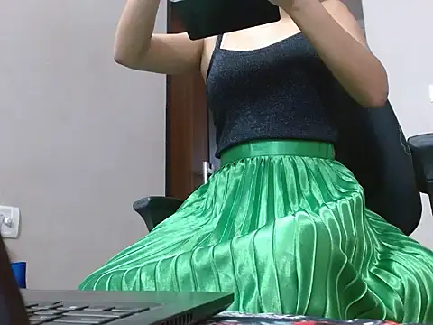 muskaan8400 online show from 10/23/25, 08:57