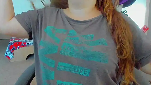 Liza-Mendez online show from 10/21/25, 05:30