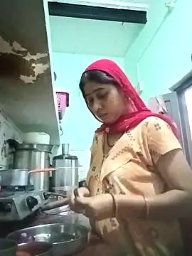 Cute-Charvii online show from 04/04/26, 01:04