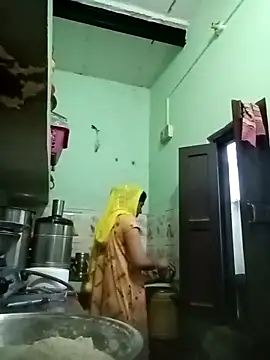 Cute-Charvii online show from 04/08/26, 01:05