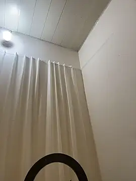 AZ37866 online show from 04/03/26, 03:37