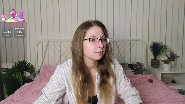 DaliaRadtke online show from 10/09/25, 08:07