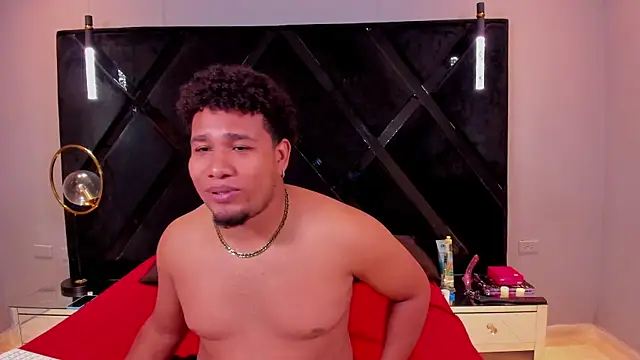 LucasandSasha online show from 04/16/26, 09:39