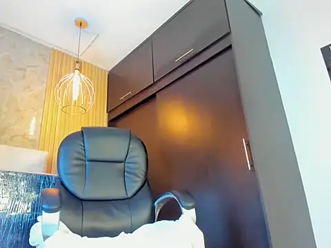 Marian Cristal online show from 04/11/26, 05:56